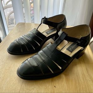 Kenneth Cole Leather Fisherman Sandals